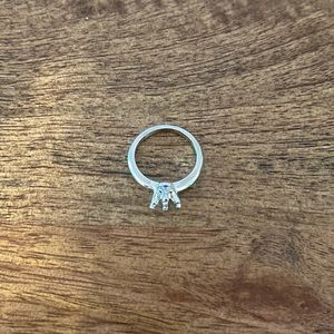14k White Gold Band